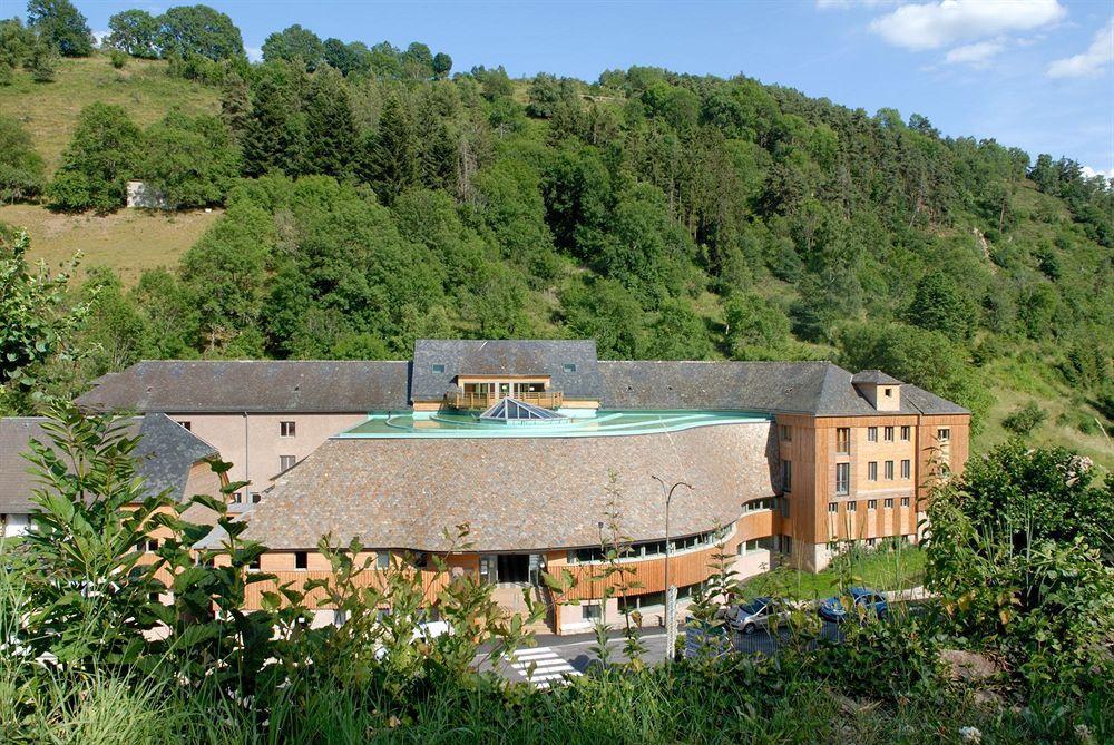 Brit Hotel Du Ban Шодз-Ег Екстериор снимка