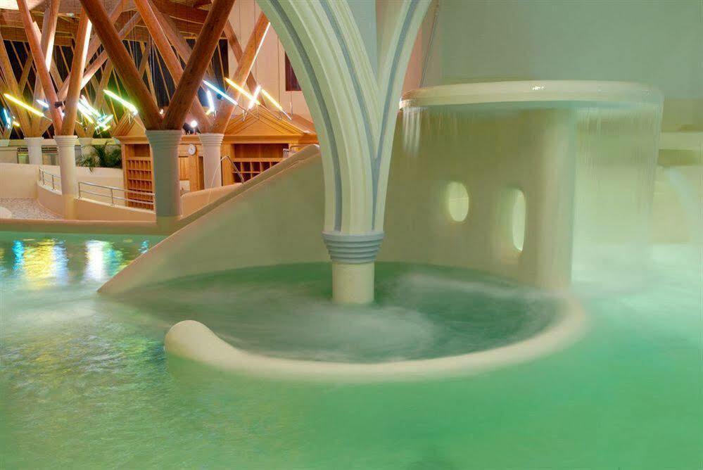Brit Hotel Du Ban Шодз-Ег Екстериор снимка