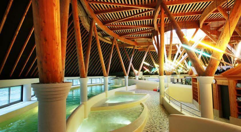 Brit Hotel Du Ban Шодз-Ег Екстериор снимка